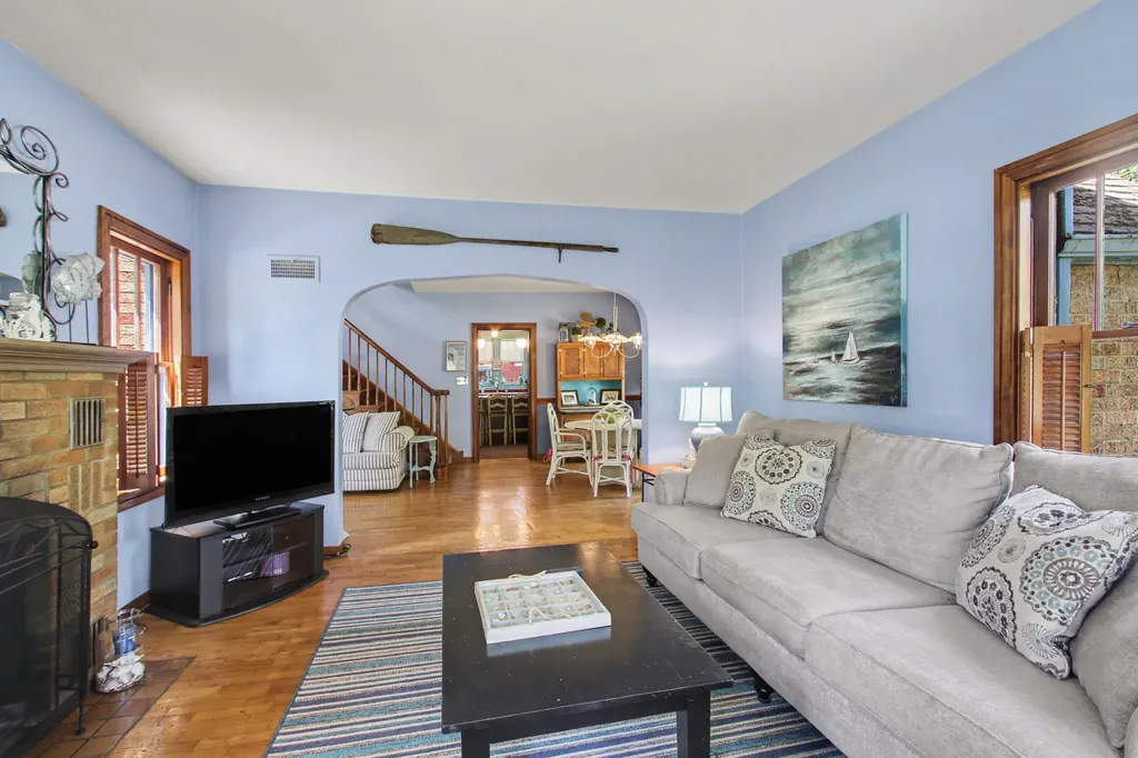 334 Van Buren Street South Haven City MI 49090
