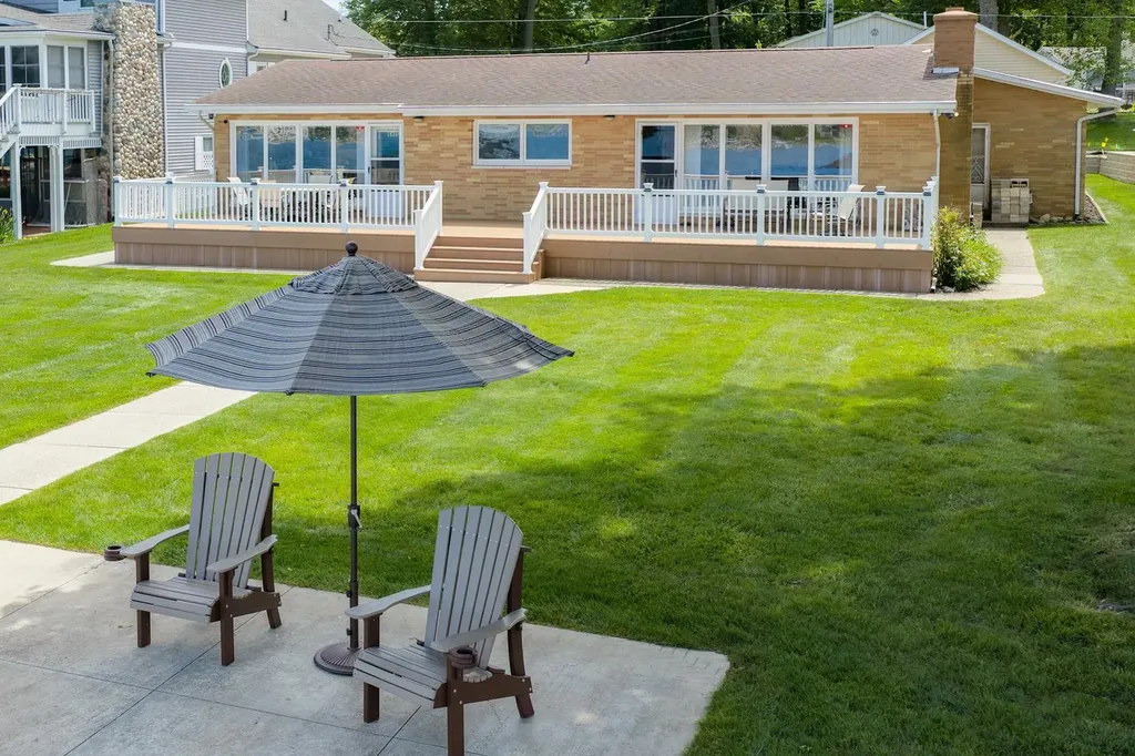 20518 Diamond Shores Drive Penn Township MI 49031