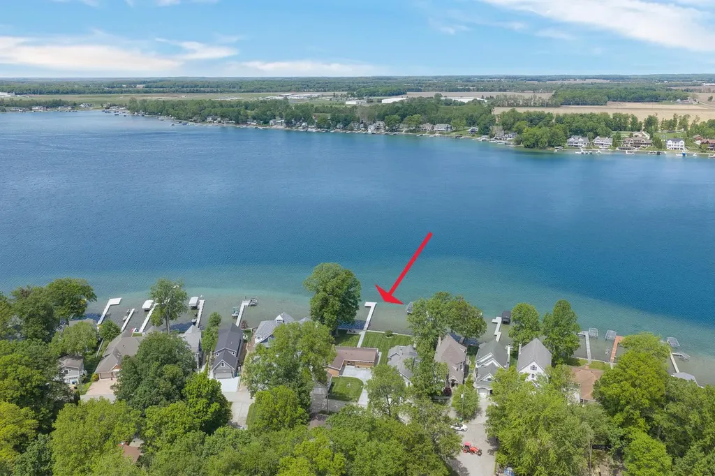 20518 Diamond Shores Drive Penn Township MI 49031
