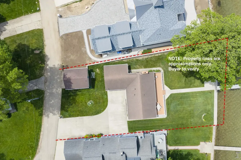 20518 Diamond Shores Drive Penn Township MI 49031
