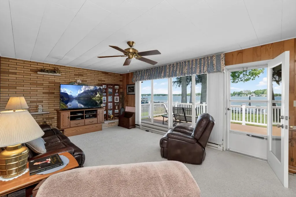 20518 Diamond Shores Drive Penn Township MI 49031