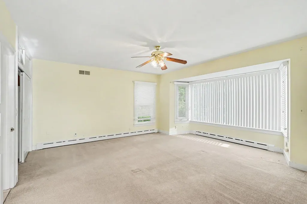 140 Meadowwood Court Decatur Village MI 49045