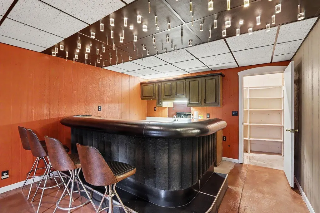 140 Meadowwood Court Decatur Village MI 49045