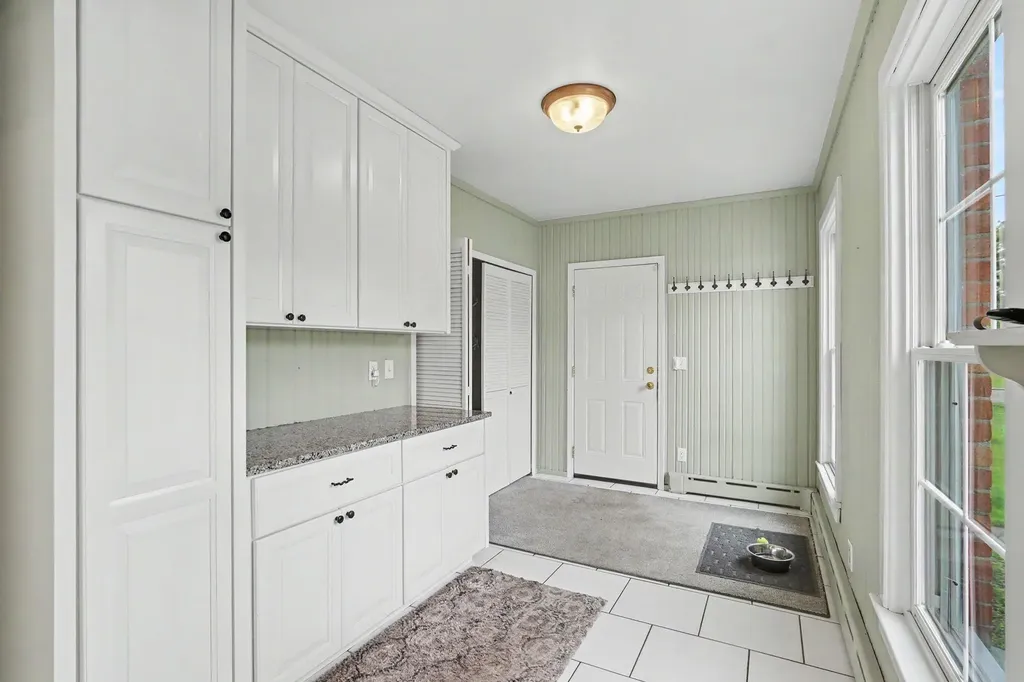 140 Meadowwood Court Decatur Village MI 49045