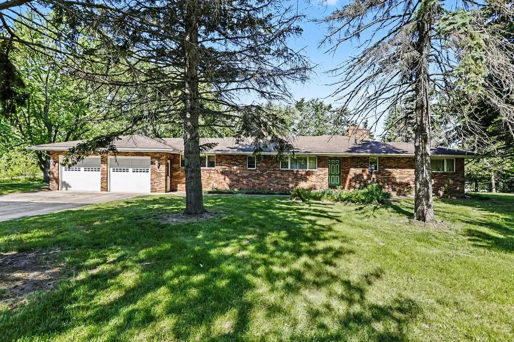 8304 Hollywood Road Baroda Township MI 49103