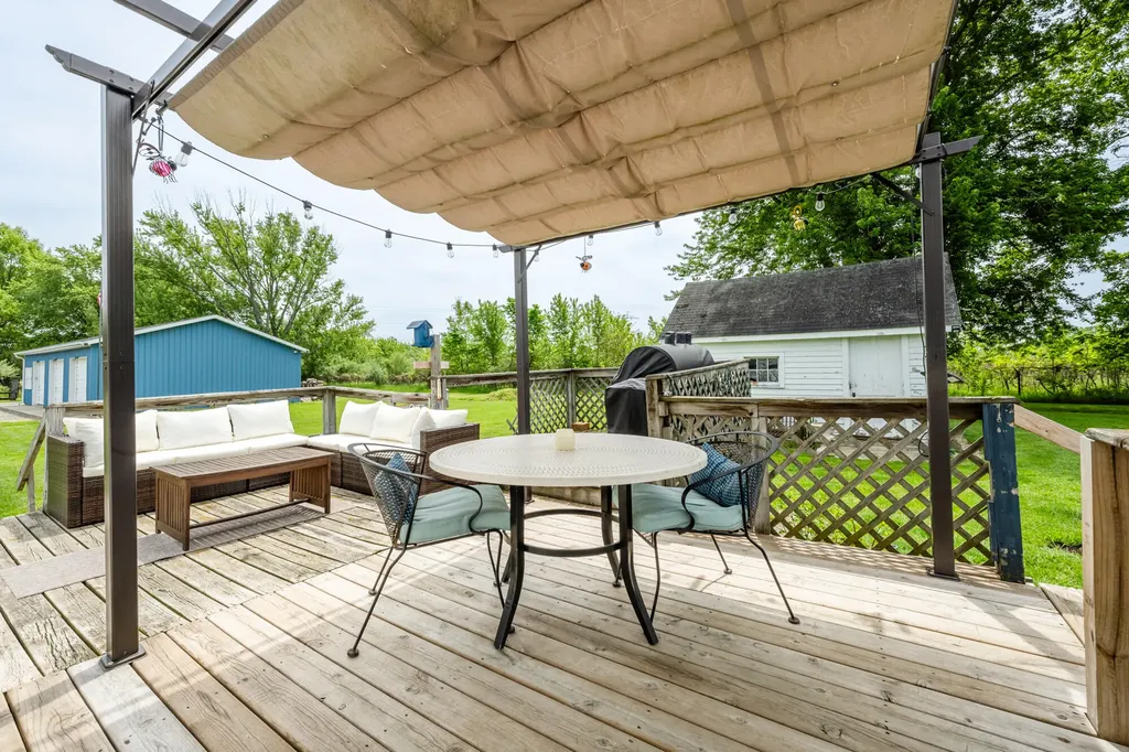 3156 W Lemon Creek Road Lake Charter Township MI 49106