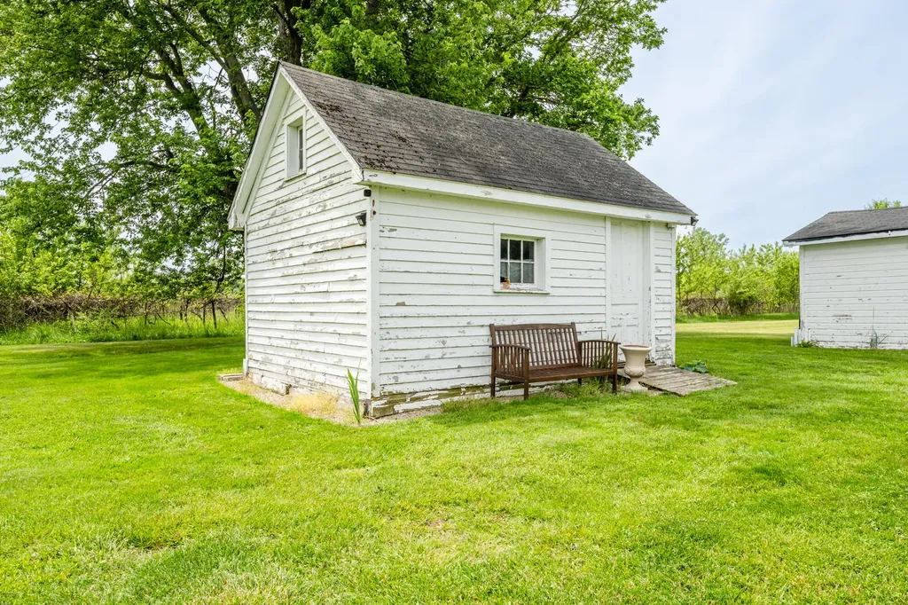3156 W Lemon Creek Road Lake Charter Township MI 49106