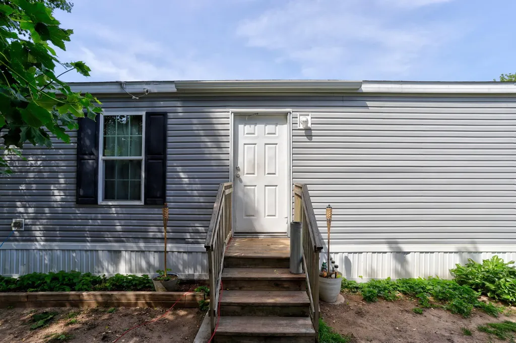12935 Barry Lane Yankee Springs Township MI 49348