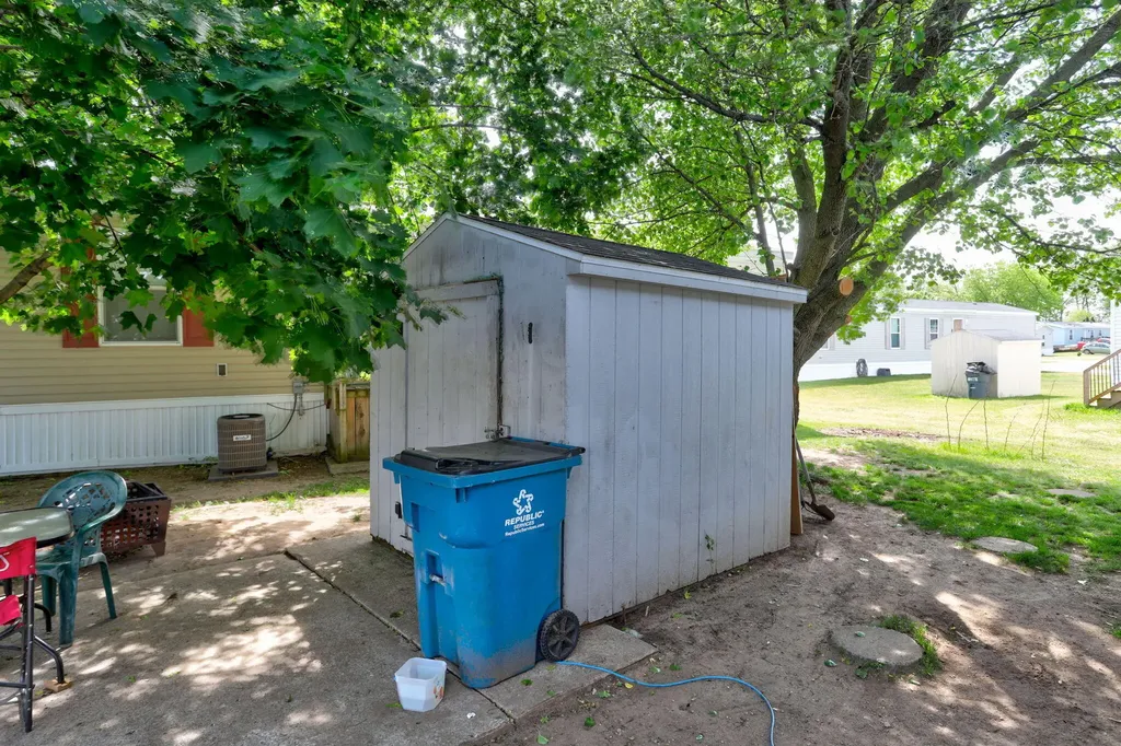 12935 Barry Lane Yankee Springs Township MI 49348