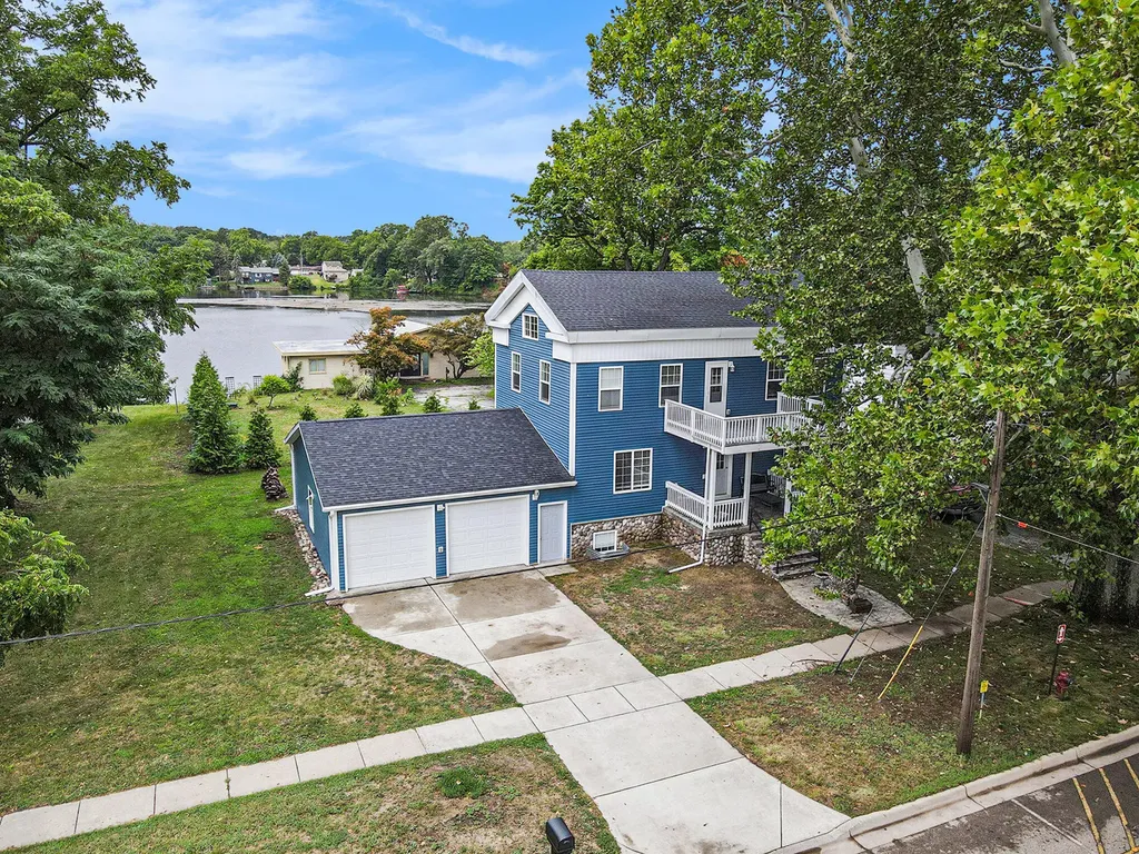 115 N Gremps Street Paw Paw Village MI 49079