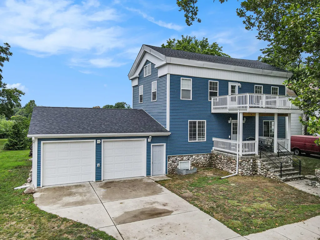 115 N Gremps Street Paw Paw Village MI 49079
