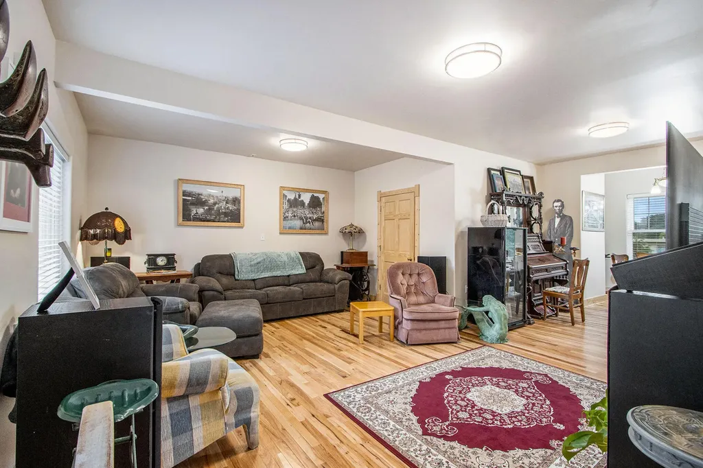 115 N Gremps Street Paw Paw Village MI 49079