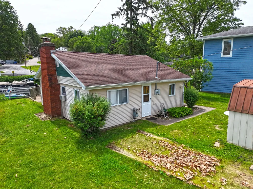 50705 W Bay Road Silver Creek Township MI 49047
