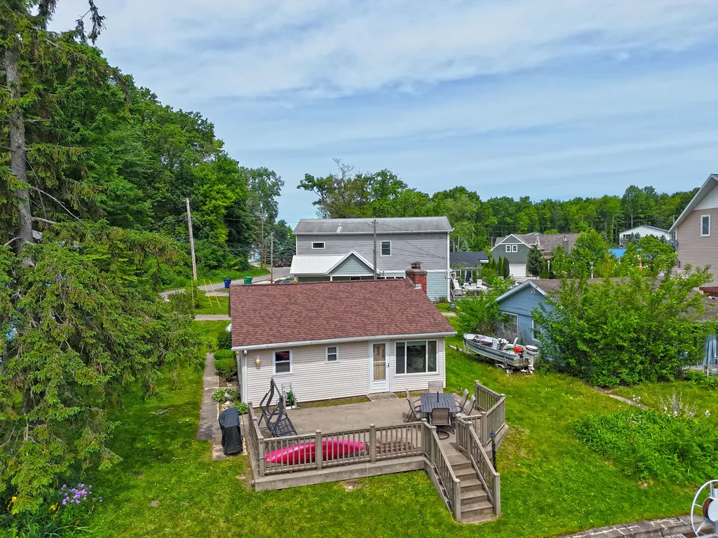 50705 W Bay Road Silver Creek Township MI 49047