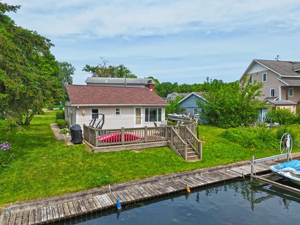 50705 W Bay Road Silver Creek Township MI 49047