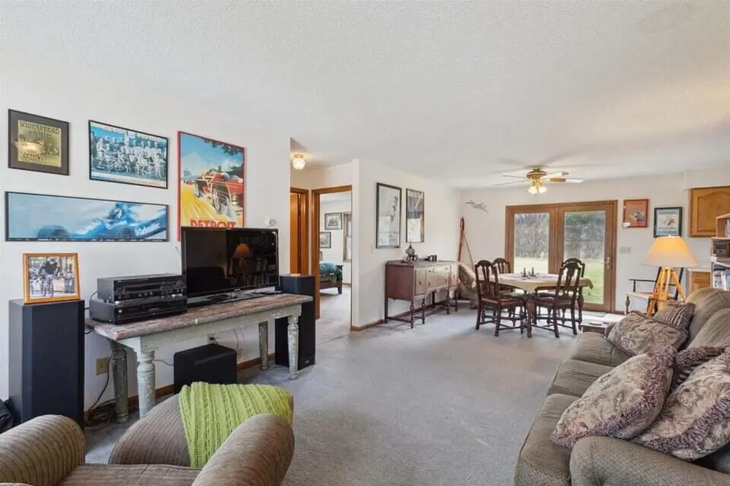10611 W Main Street Oshtemo Charter Township MI 49009
