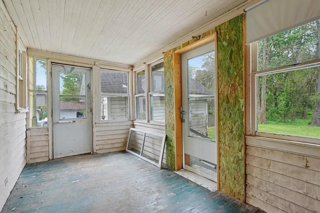 303 N Lowe Street Dowagiac City MI 49047