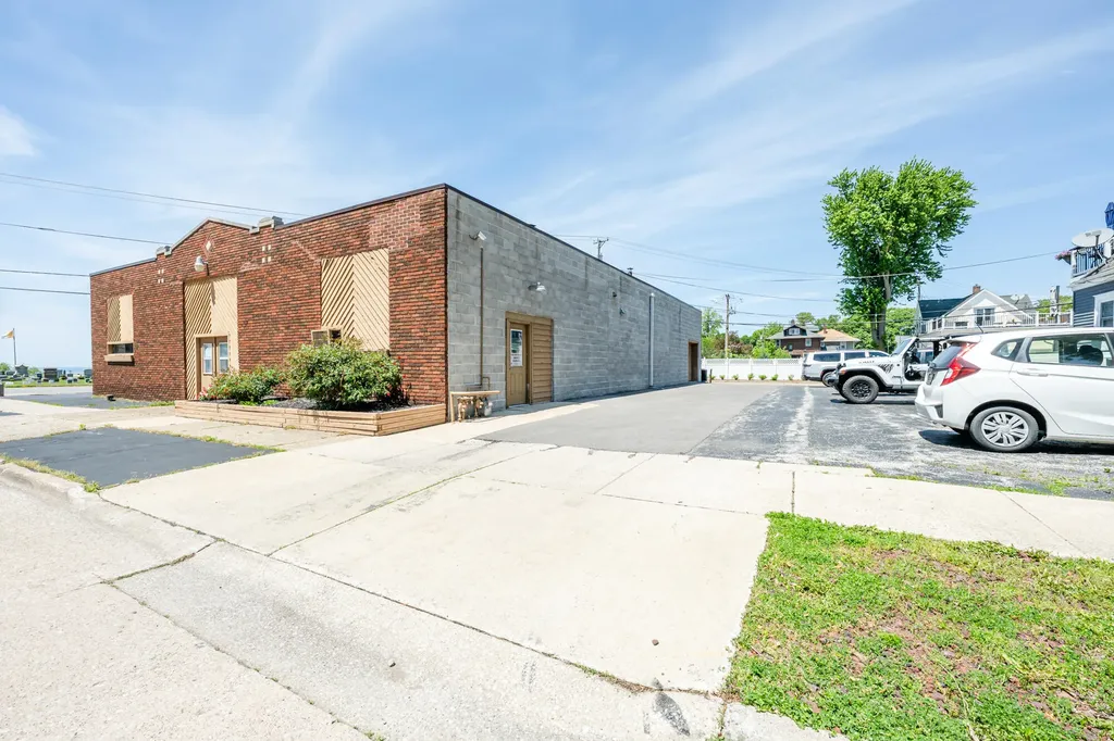 1719 Lakeshore Drive St. Joseph City MI 49085