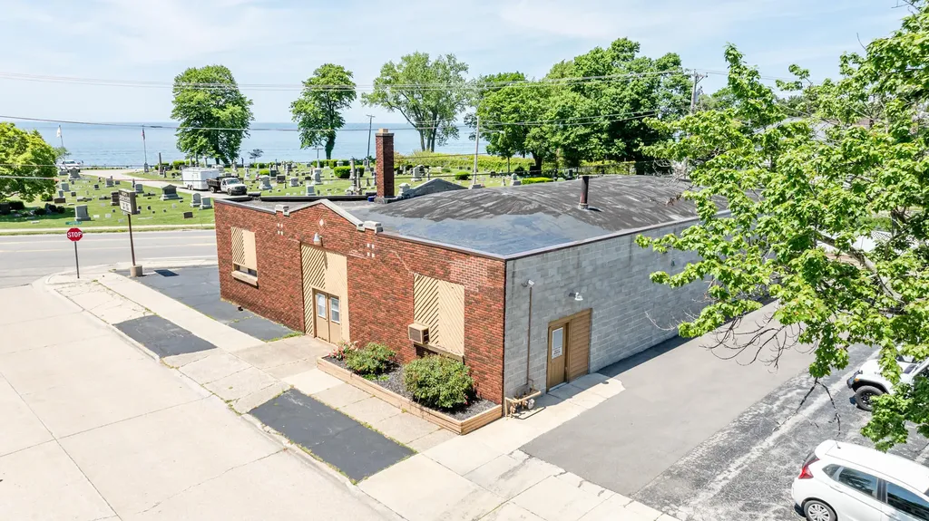 1719 Lakeshore Drive St. Joseph City MI 49085