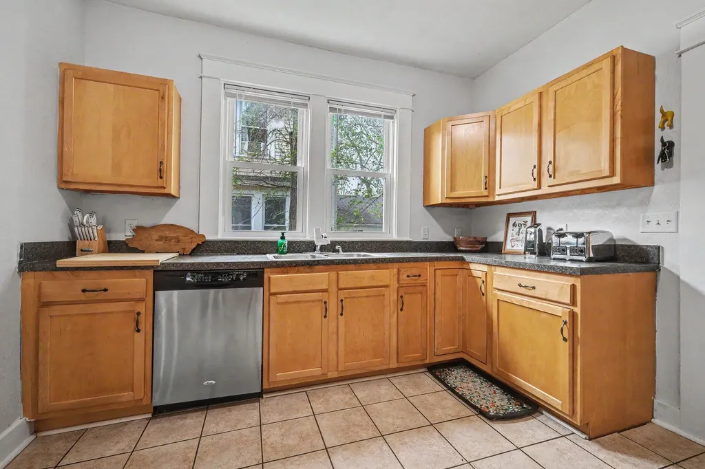 1428 Lafayette Avenue SE Grand Rapids City MI 49507