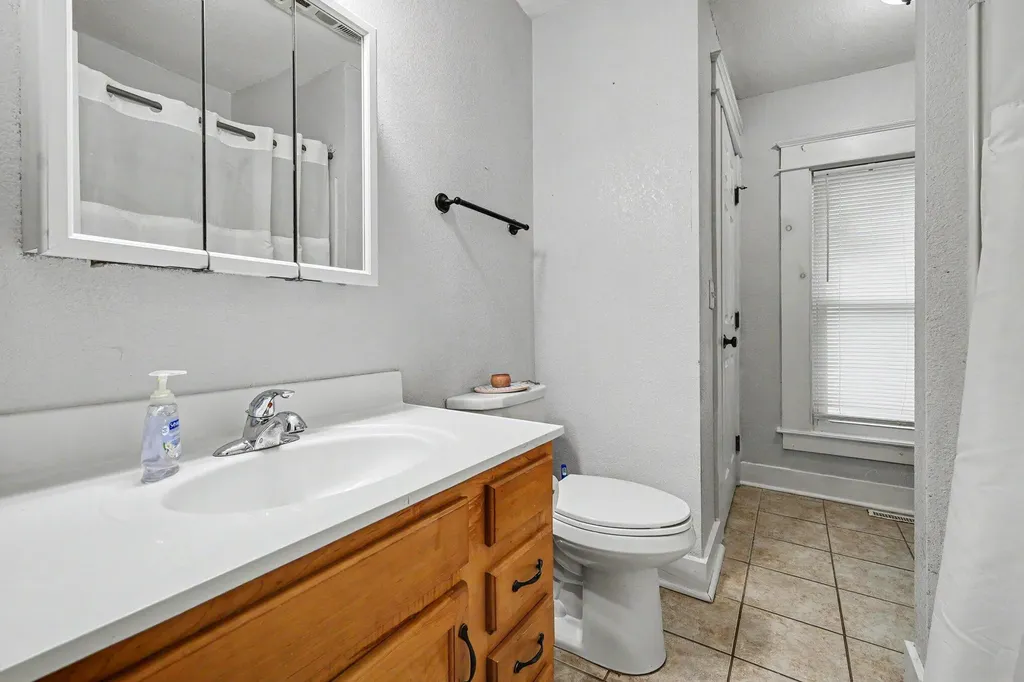 1428 Lafayette Avenue SE Grand Rapids City MI 49507