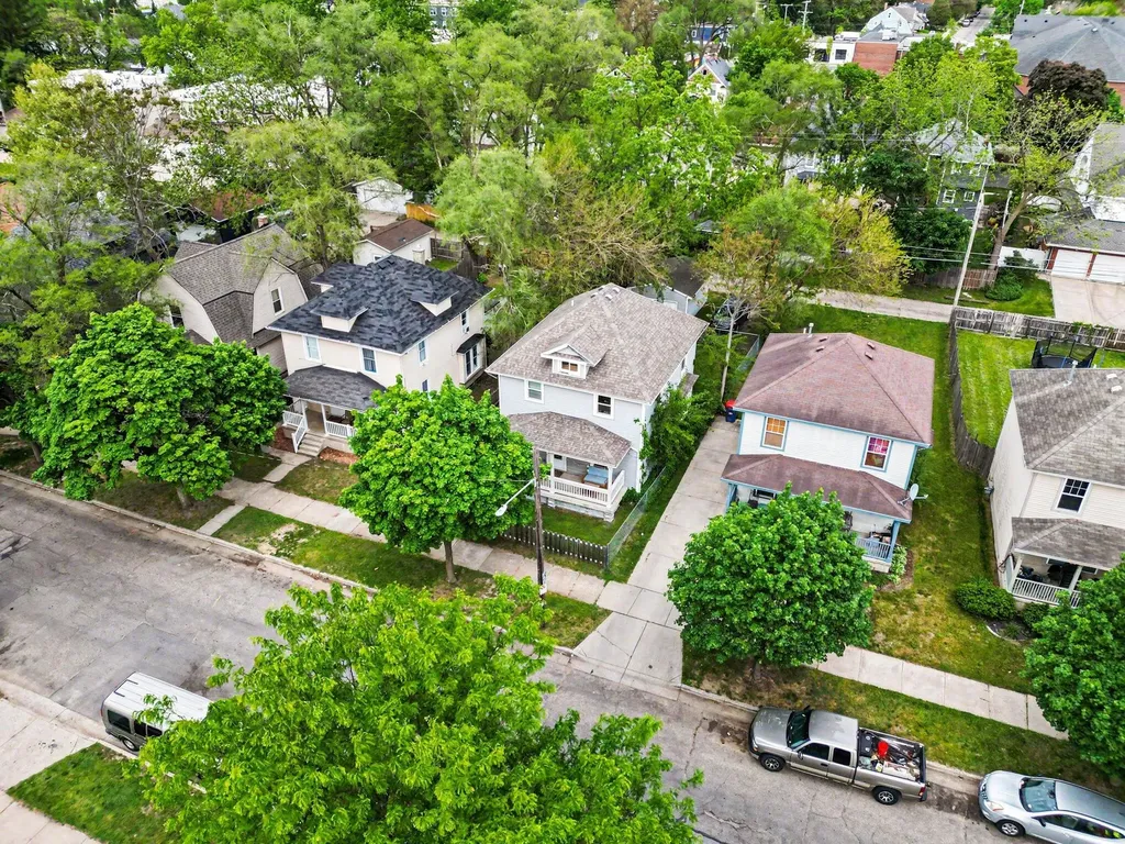 1428 Lafayette Avenue SE Grand Rapids City MI 49507
