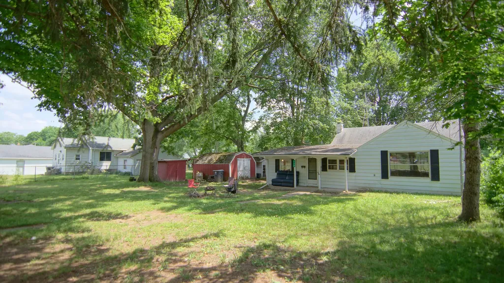 113 W 5th Street Buchanan City MI 49107