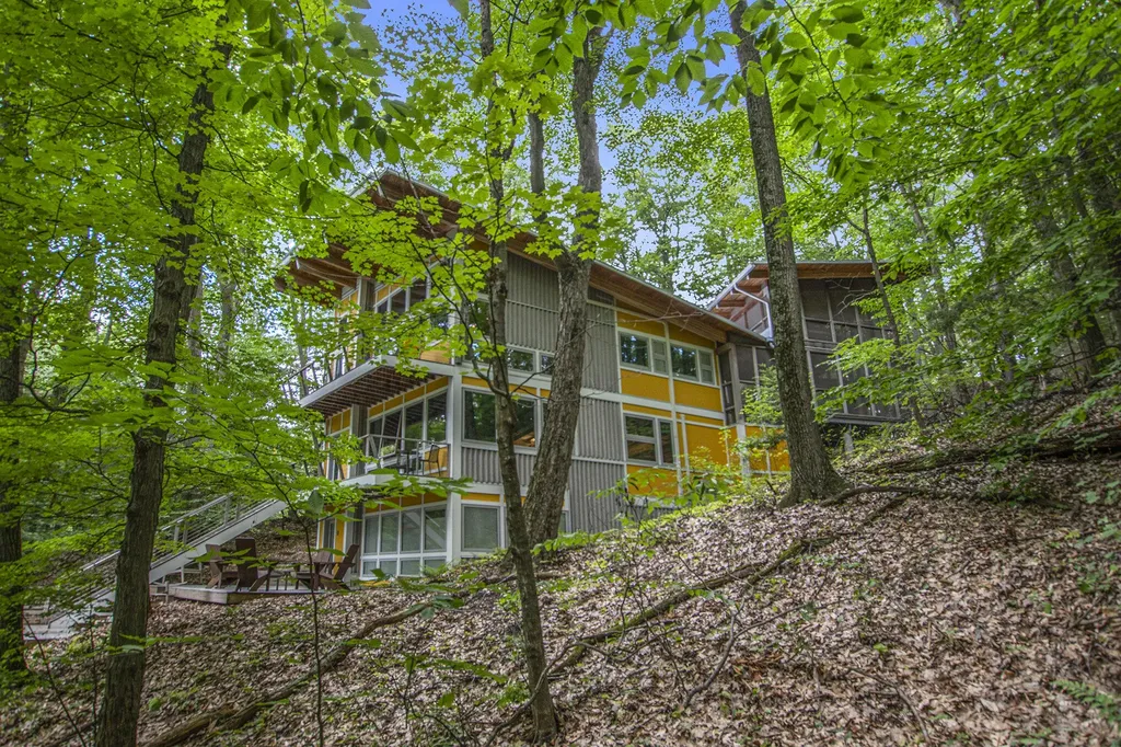 6723 Vandermeulen Laketown Township MI 49423