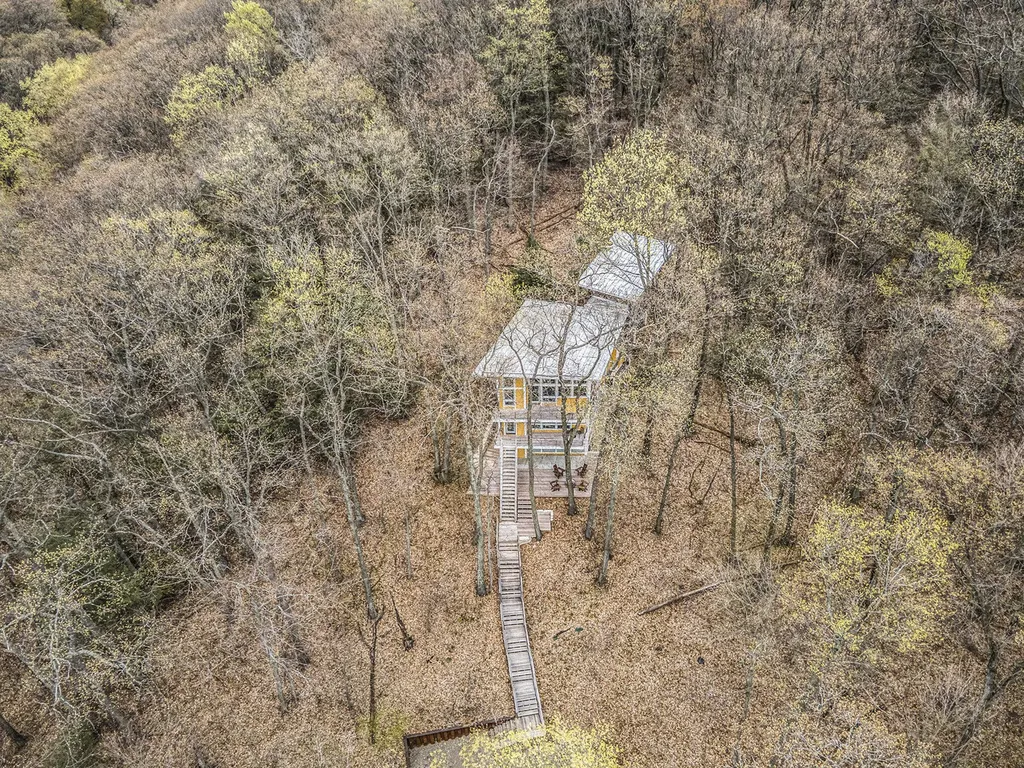 6723 Vandermeulen Laketown Township MI 49423