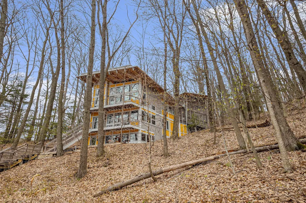 6723 Vandermeulen Laketown Township MI 49423