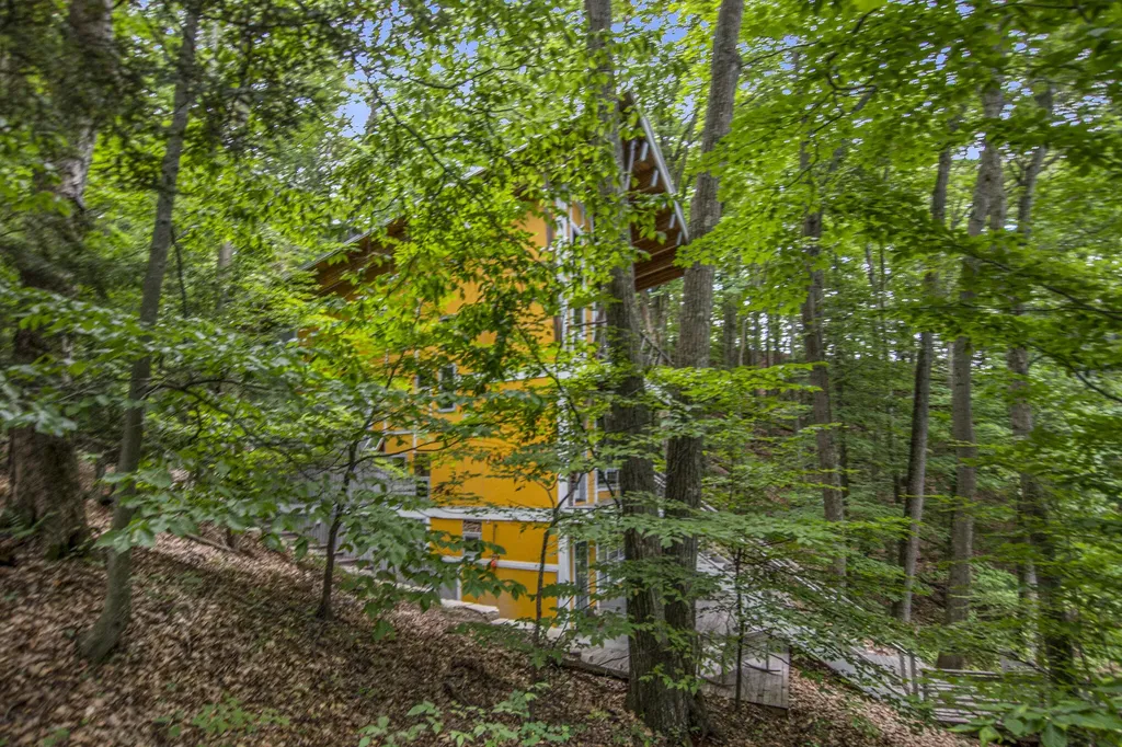 6723 Vandermeulen Laketown Township MI 49423