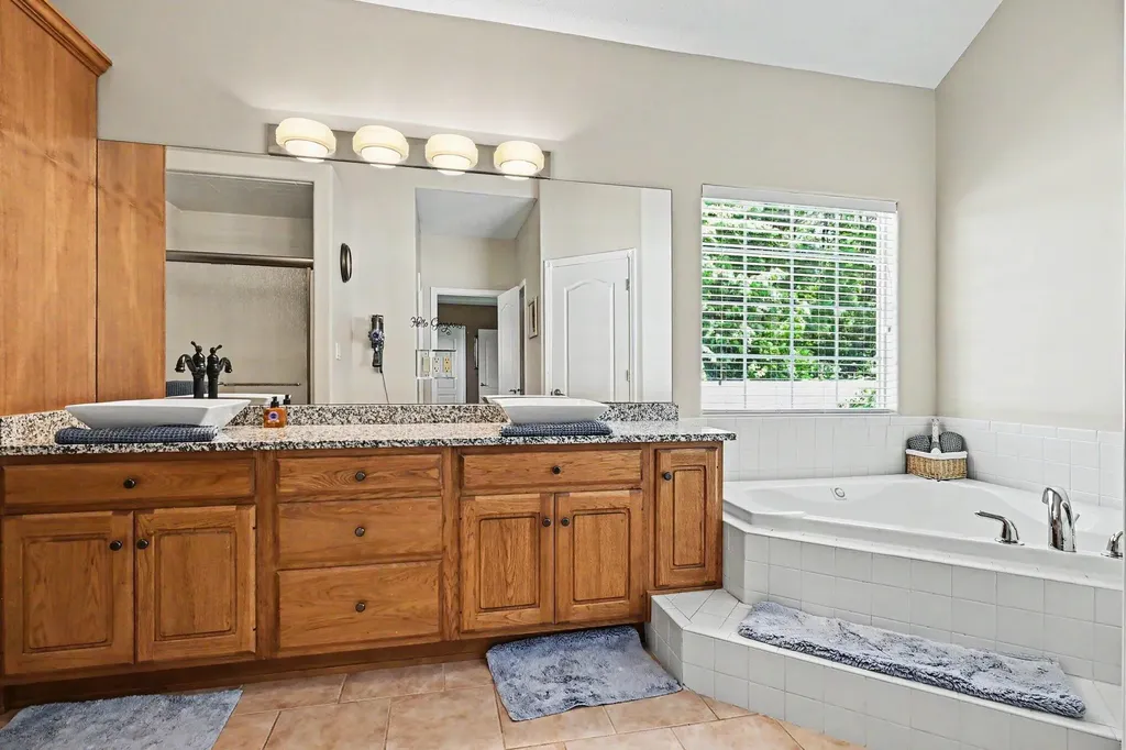 68995 Eagle Cove Court Ontwa Township MI 49112