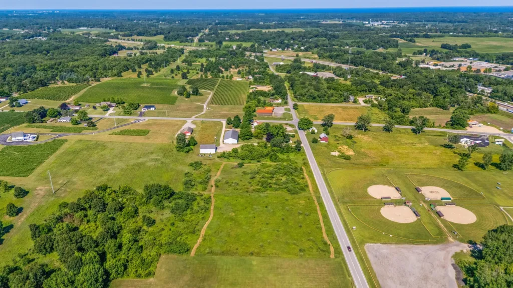 6296 Mountain Road Coloma Charter Township MI 49038