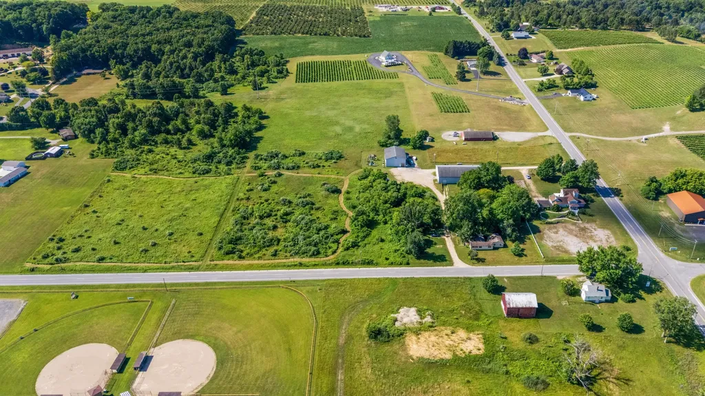 6296 Mountain Road Coloma Charter Township MI 49038