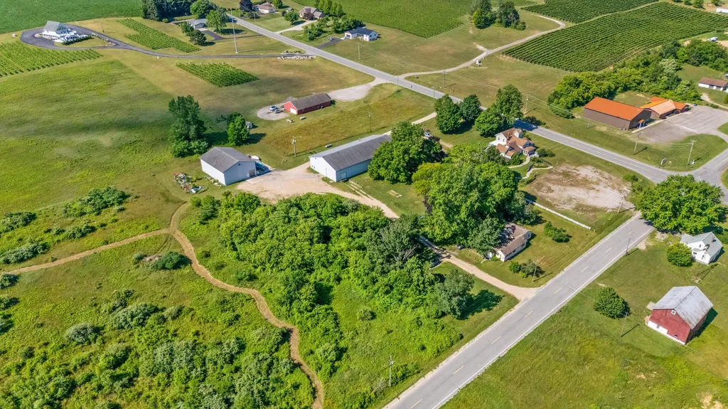 6296 Mountain Road Coloma Charter Township MI 49038
