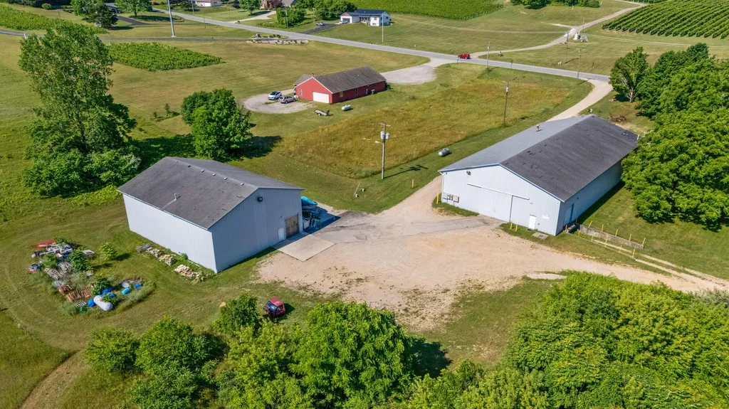 6296 Mountain Road Coloma Charter Township MI 49038