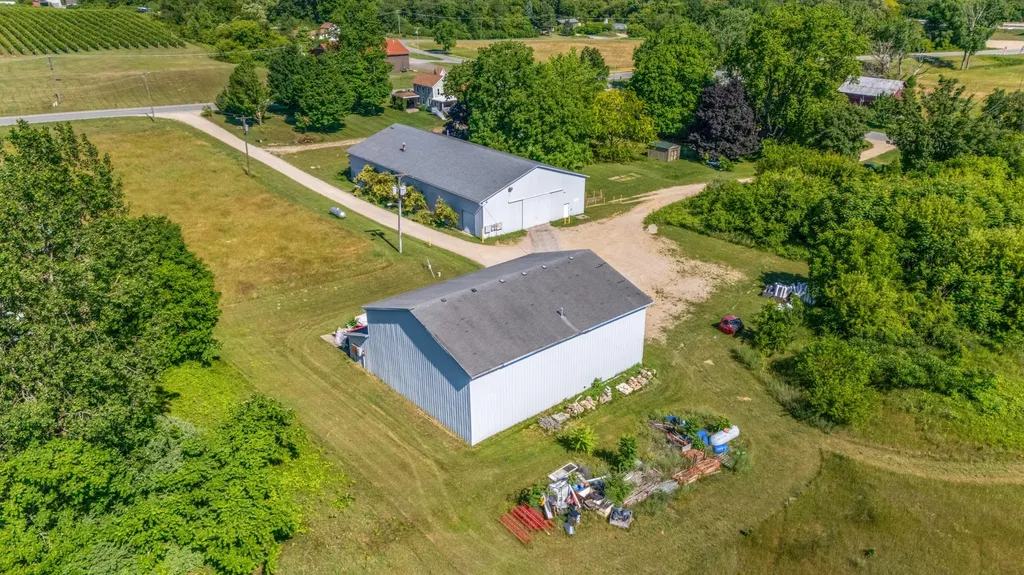 6296 Mountain Road Coloma Charter Township MI 49038