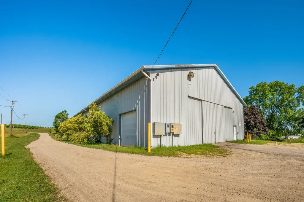 6296 Mountain Road Coloma Charter Township MI 49038