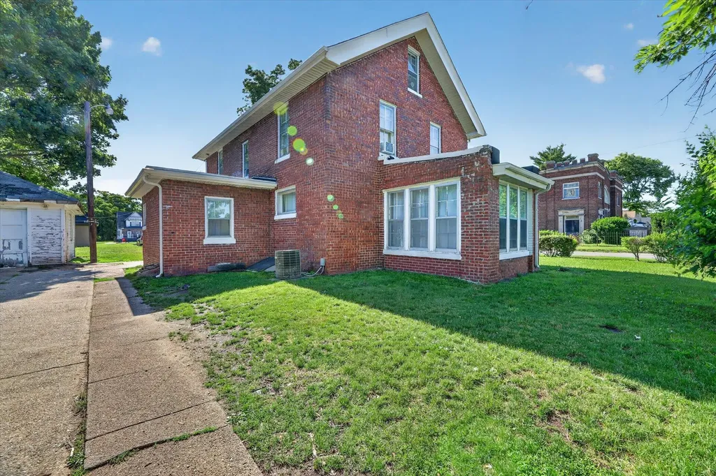349 E Empire Avenue Benton Harbor City MI 49022