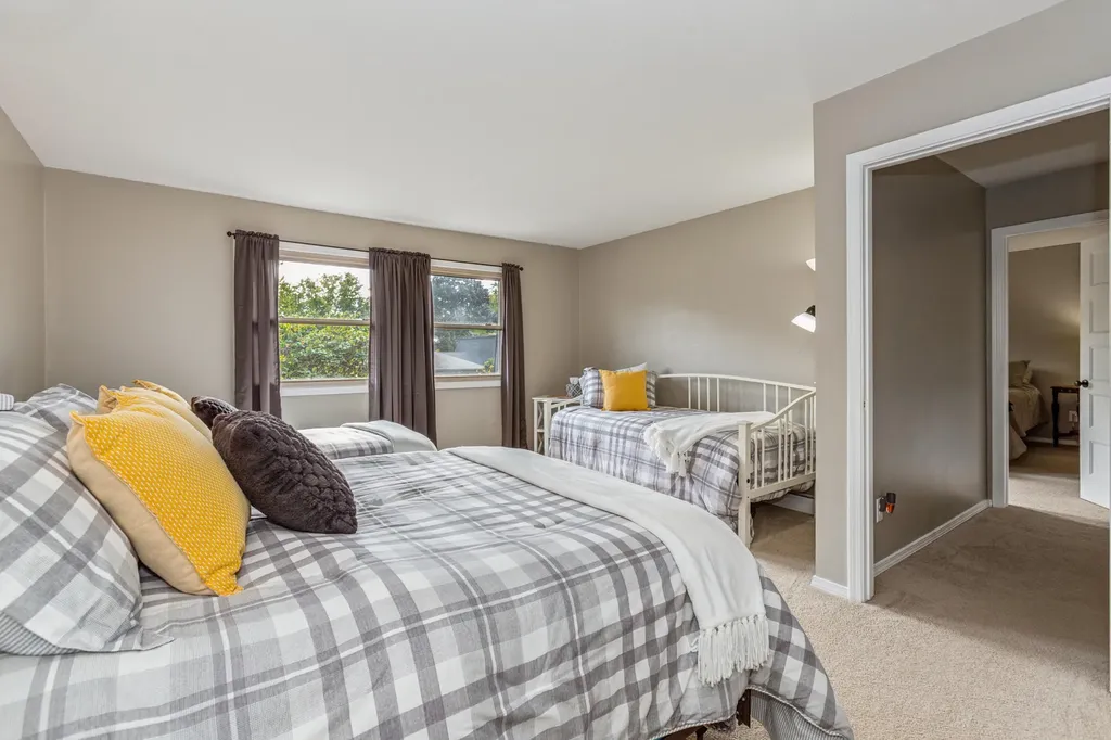 2727 S Lakeshore Drive St. Joseph Charter Township MI 49085