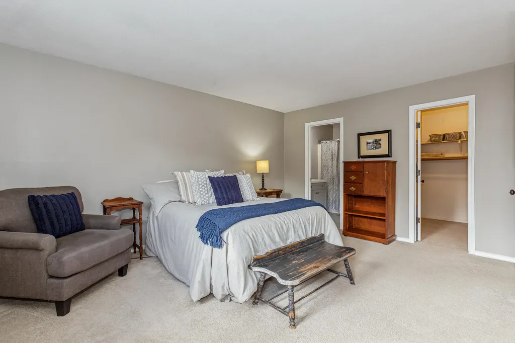2727 S Lakeshore Drive St. Joseph Charter Township MI 49085