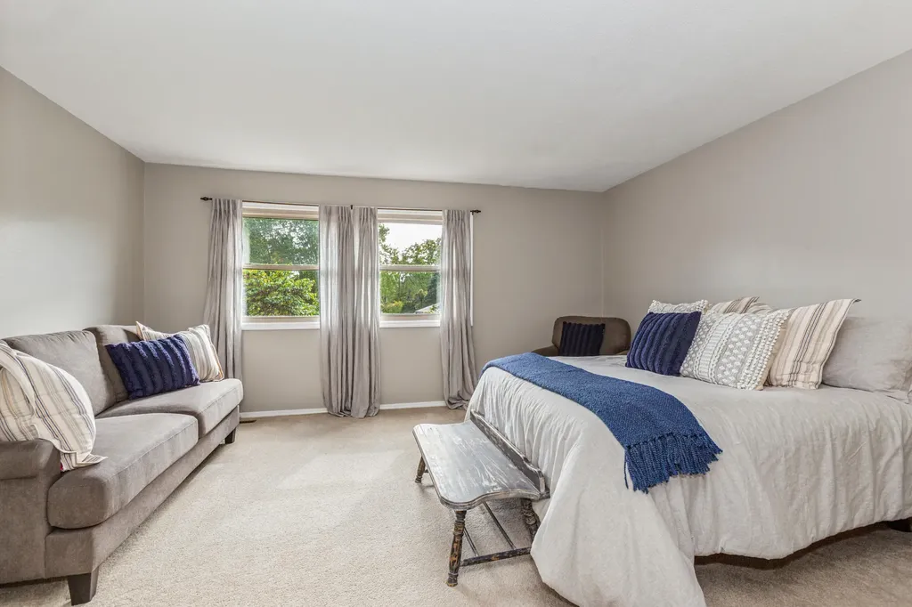2727 S Lakeshore Drive St. Joseph Charter Township MI 49085