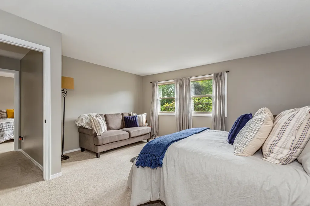 2727 S Lakeshore Drive St. Joseph Charter Township MI 49085
