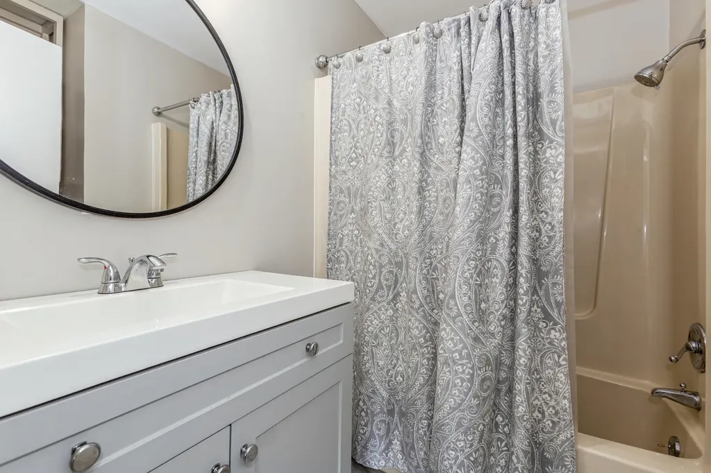 2727 S Lakeshore Drive St. Joseph Charter Township MI 49085