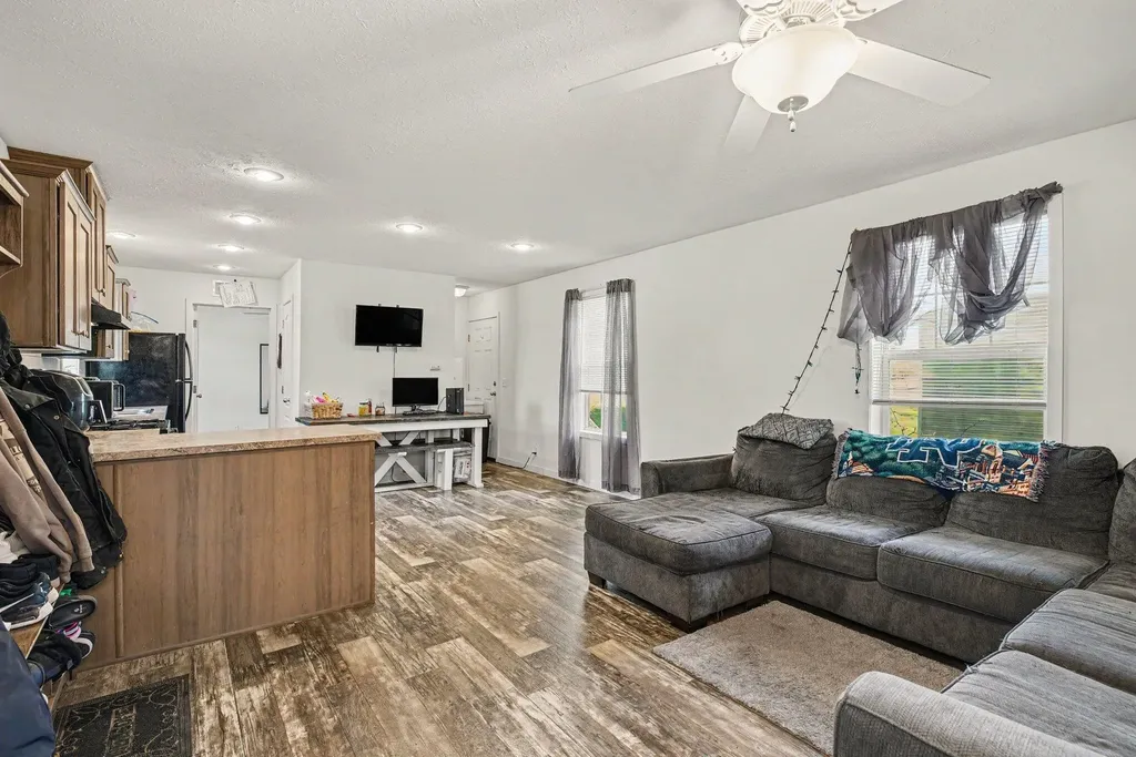 1558 W Shawnee Baroda Township MI 49101