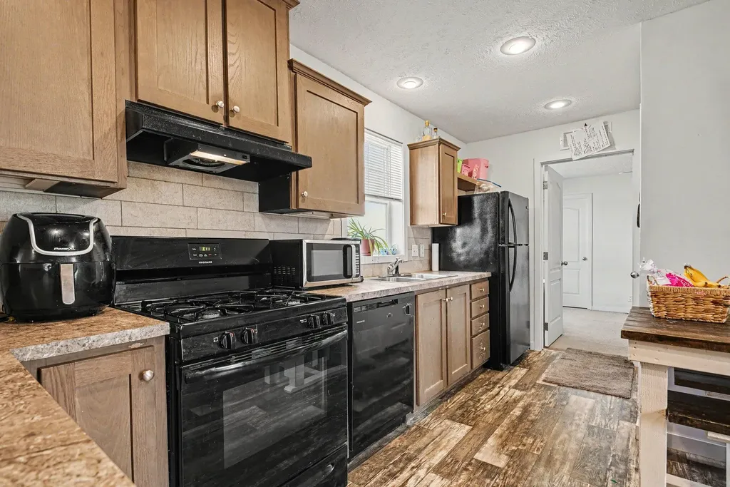 1558 W Shawnee Baroda Township MI 49101