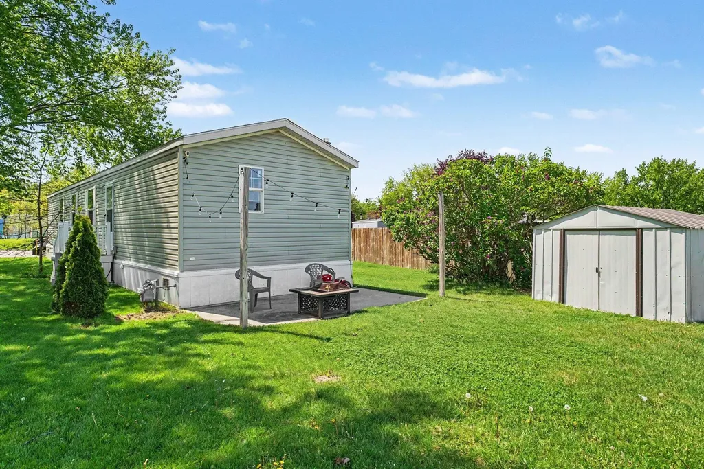 1558 W Shawnee Baroda Township MI 49101
