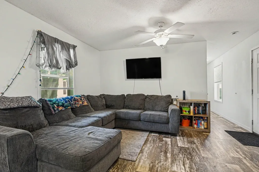 1558 W Shawnee Baroda Township MI 49101