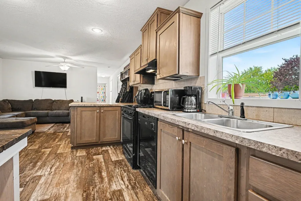 1558 W Shawnee Baroda Township MI 49101