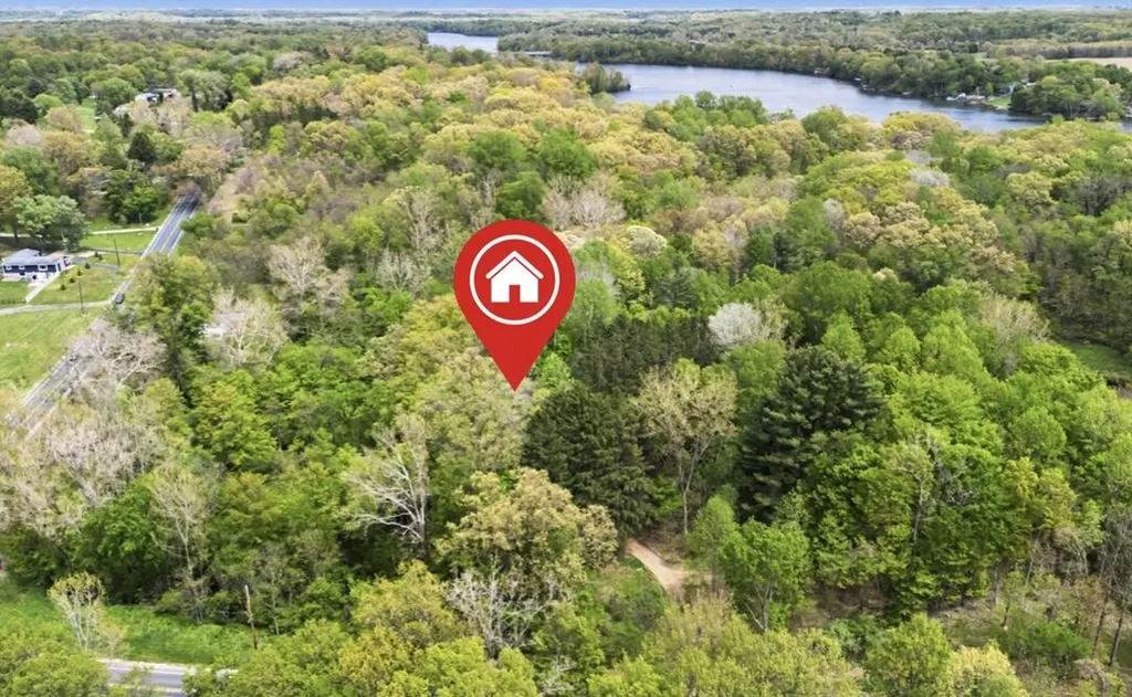 10953 Red Bud Trail Oronoko Charter Township MI 49103